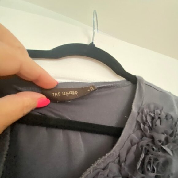 GRAY SLEEVELESS DRESS - Picture 2 of 3